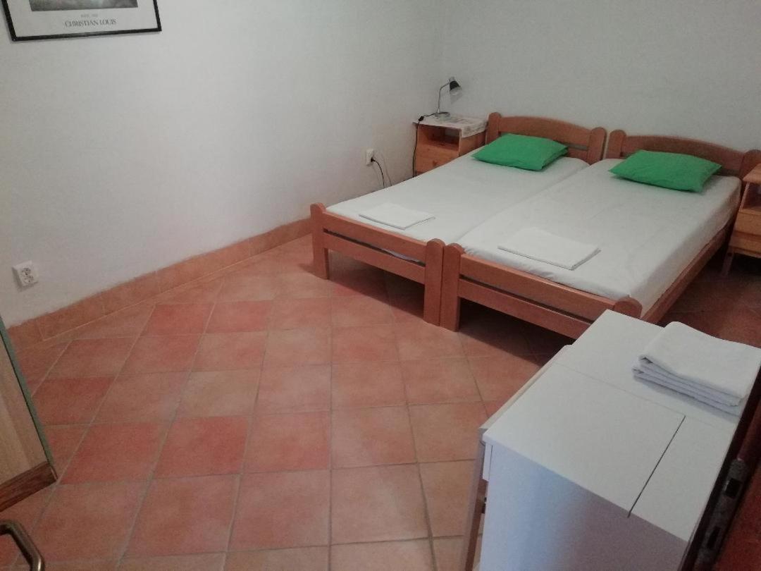 Apartments Mia Starigrad Paklenica Eksteriør bilde